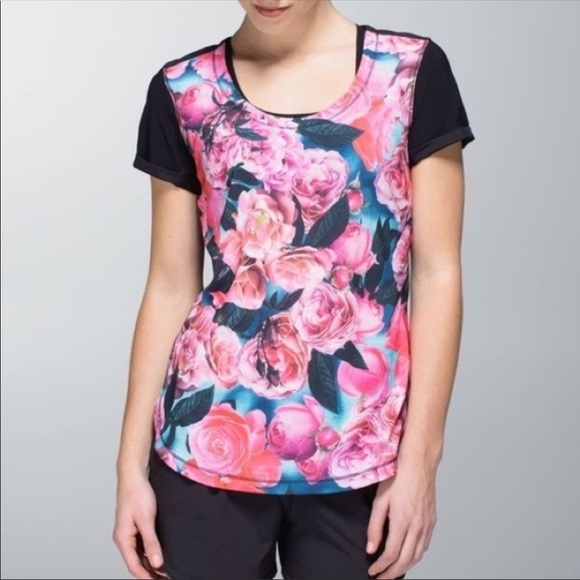 Lululemon Secret Garden print top size 8 - Picture 2 of 6